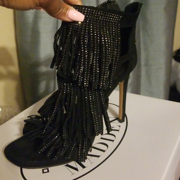 Heels - Picture 2 of 2